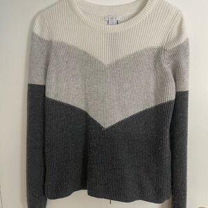 Desigh History Women's Sweater - in Variations of Gray size Medium Mr